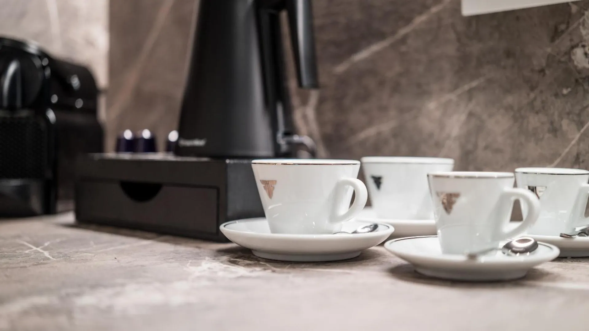 Compagnoni Luxe - Terrace & Spa Milano 0*,  Italien